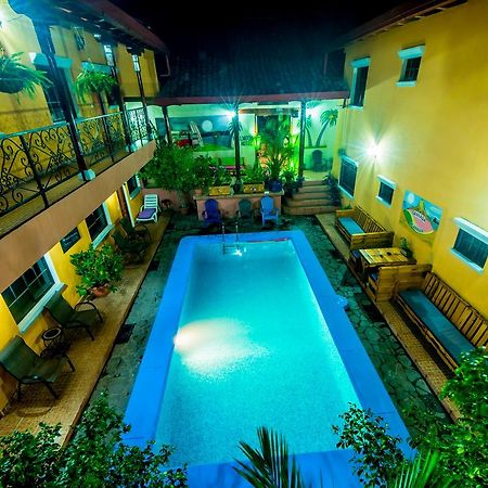 גרנאדה Fullmoon Hotel מראה חיצוני תמונה